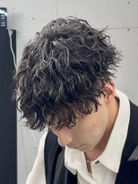 オーバル ジングウマエ(OVARL jingumae)&nbsp;メンズ/メンズカット/メンズパーマ/メンズサロン/縦落ちパーマ