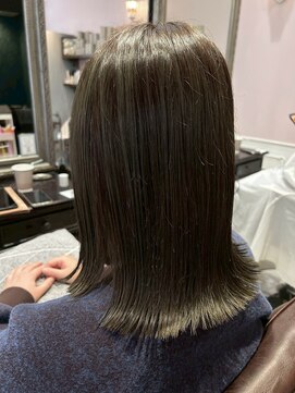 ルーチェココ(Lu'ce coco) 透明感オリーブカラー