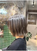 ★白髪が気になる方必見！伸びても気にならないハイライト横浜