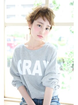 マドゥー(Madu) 【Madu】大人かわいい外ハネベリーショート