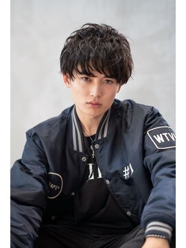 ケアリー 武蔵小杉(Carelly) AUSTIN メンズアップバング×束感マッシュ