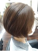 ショートボブ