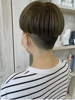 キャアリー(Caary)&nbsp;福山市美容室Caary 個性派 刈り上げマッシュ