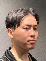 ビーダンディー(Bee dandy)&nbsp;クセ毛矯正 メンズストレートパーマ ツーブロ センターパート