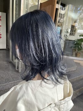 ヘアーデザイン アトリコ(Hair design attrico) ブルーブラック/ウルフ/レイヤー