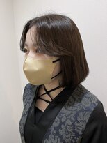 シェノン 西梅田(CHAINON)&nbsp;グレーベージュ/レイヤーロング/黒髪/オリーブベージュ