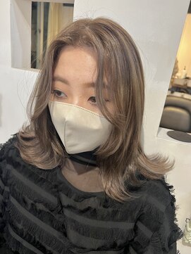 トロニー(TLONY) ハイライトカラー ベージュ stylist/miaki