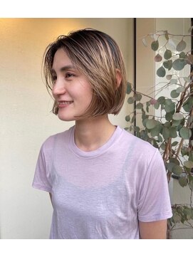 カフネ ジュントス ヨロ(Cafune' juntos YOLO) ハイライト/グラデーション/ボブ