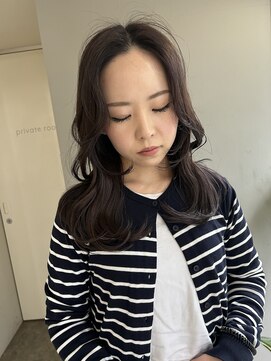 シア(sia) ［sia］韓国ヘア/韓国風レイヤーカット