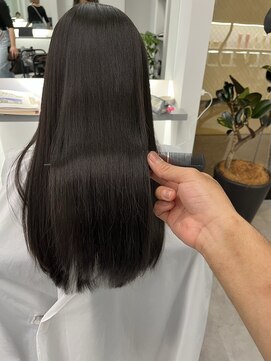 ナンバー 竪町(number+) 20代30代40代髪質改善トリートメント艶感ストレート透明感