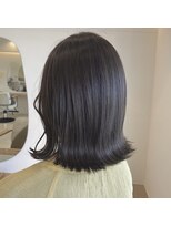シー(she.) 外ハネボブ×オリーブグレージュ＊ブリーチなしカラー#桂