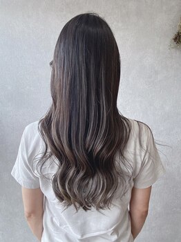 ハンチ(hunch)の写真/ハイキャリアの女性スタイリスト在籍！女性ならではのお悩みに寄り添い、魅力を最大限に引き出します＊