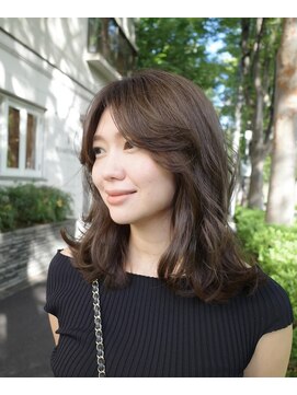 ビュートリアム 広尾(BEAUTRIUM) 上品ローレイヤーミディアム