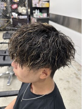 ライズ 渋谷店(RISE) ハイライトツーブロックマッシュツイストスパイラルパーマ