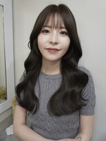 アミー 駒澤(Ammy komazawa)&nbsp;透明感ましのオリーブグレージュをゆるふわ巻きで立体感！