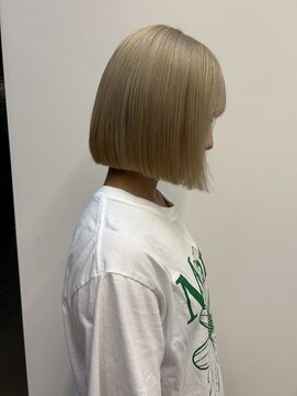 アチーブティルスマートサロン 豊川末広通店(achieve till Smart Salon) ホワイトブロンド