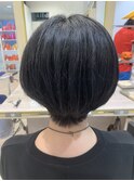 黒髪ショートボブ前下がりショートヘア多毛クセ毛前髪あり40代