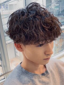 フィフス 渋谷(fifth) 渋谷波巻きツイストスパイラルシャドウルーズパーマツーブロック