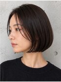 丸みショートボブ/センターパート/ダークアッシュ/髪質改善