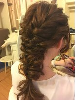 ヘアーセット モコロ(Hair Set MOCORO) くるりんぱアレンジ