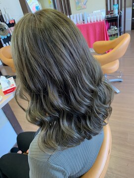 ウィズ 駅前店(With) ミントベージュ