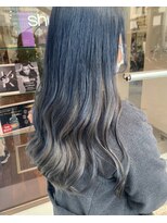 カッツ 元町店(CUT S)&nbsp;ブルー×シルバーカラー