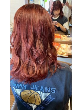 シエルヘアデザイン(CiEL Hair Design) ブリーチONカラーで作る高彩度チェリーレッド