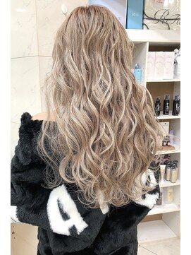 リア 大阪梅田(Ria) ～ミルクティーべージュ　シールエクステ～【Ria 大阪 梅田】