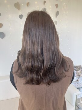 アブニールドール 大山台店 【ブリーチなし/ハイライト】ラテカラー×グレージュ