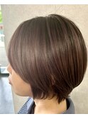 ショートボブ
