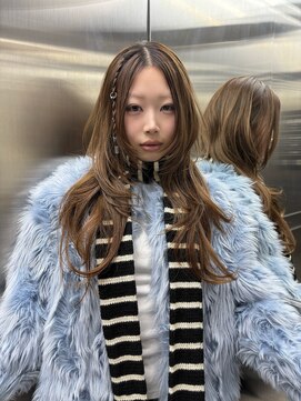 ゾーイダイミョウ(ZOEY daimyo) layer cut／olive beige