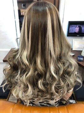 アーチ(Arch) ロングエクステ60本 巻き髪