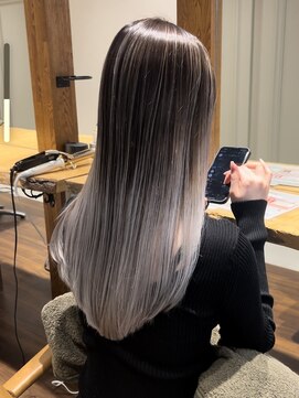 ラグーン(LAGOON) バレイヤージュグレージュハイライトダブルカラーケアブリーチ