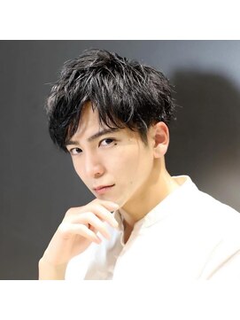 リップス 立川(LIPPS) 上げも下ろしも分けもいけるツイストパーマ