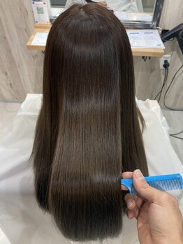 アレン(allan)の写真/デザインによる白髪のカバーから、カラー剤による老化の促進を除去、ケアして長くキレイを保てるカラーを◎