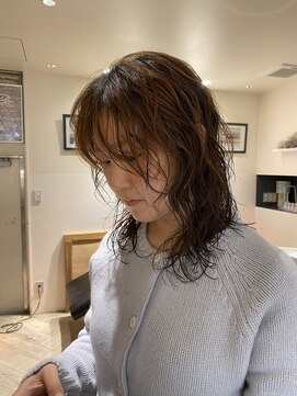 ローグ(Logue) レイヤーカット/パーマ