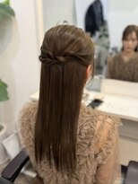 マーリー(marlee)&nbsp;ストレートハーフ へアセット お呼ばれ 結婚式 表参道