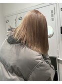 柔らかベージュ