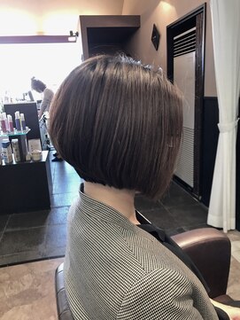 ナトゥーラ 岐阜(Natura) メリハリ前下がりグラデーションボブ☆