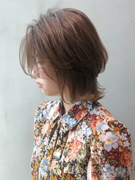 アイティー バイ アルバム 中野店(IT by ALBUM) ウルフレイヤーロブ_オリーブカラーハイライトカラー_ba306403