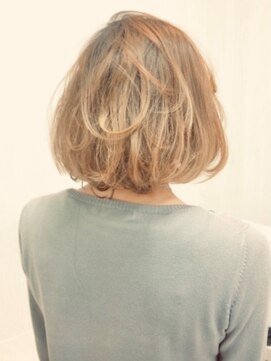 リベラル(Liberal) ふんわりワンカールボブ