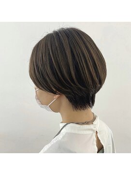 ハロウ マッシュショート