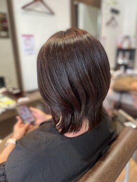 ふぁみーゆ(Famille) ウルフカット