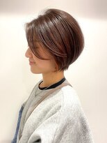 キャパ セントラル 天神 大名店(CAPA central) インナーカラーピンク×ショート　前下がりボブ　