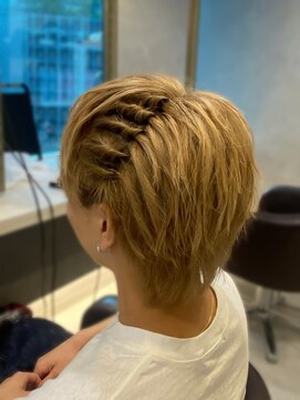 ヘアセット アリエス 新宿駅前店(aries) ねじり×動きあり