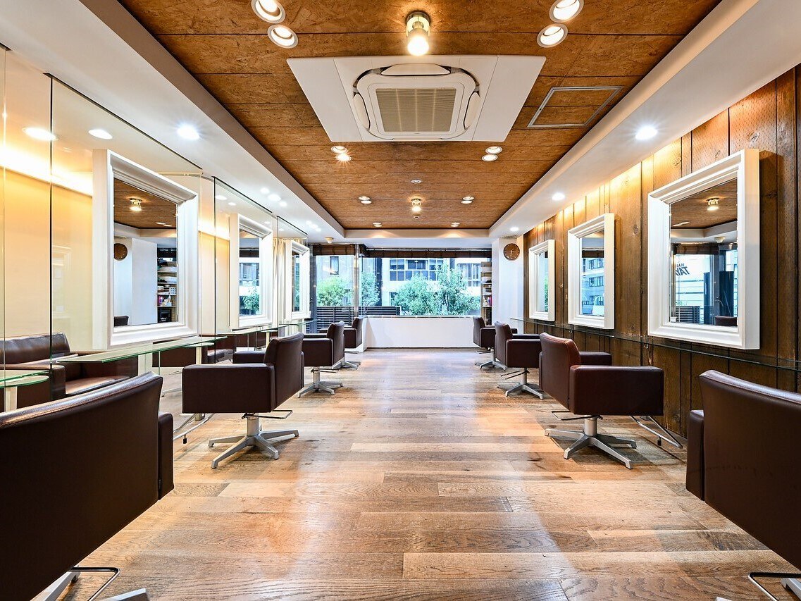 タヤ 心斎橋店(TAYA)｜ホットペッパービューティー