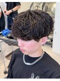 シャドウパーマ波巻きスパイラルマッシュツーブロック無造作