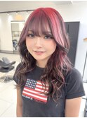 レッド×ブラックの最強コントラスト！韓ストガールルーツカラー