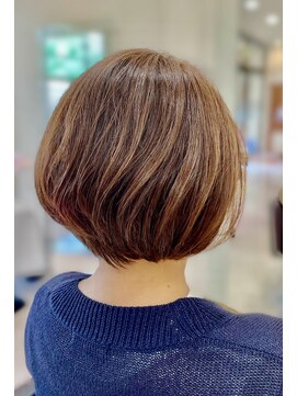 クール ヘアー ギャラリー 神明町店(COOL Hair gallery) 大人の美フォルムショートヘア　40代、50代