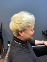 ビーダンディー(Bee dandy)&nbsp;ビジネスツーブロックショート ブリーチ 金髪 ハイトーン メンズ